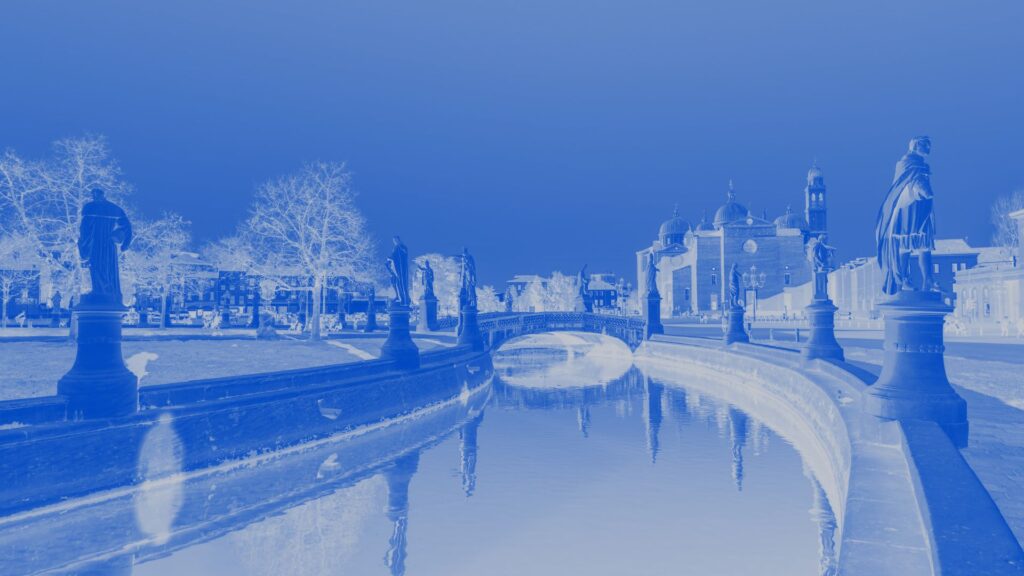 Immagine del Prato della Valle, uno dei simboli di Padova